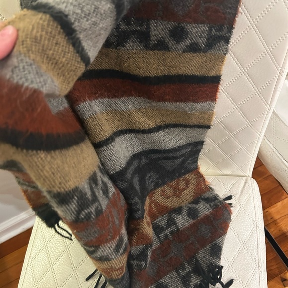 FENDI wool scarf - Picture 4 of 7